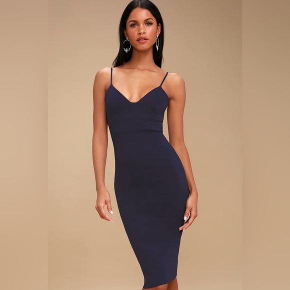 Dress - Picture 1 of 3